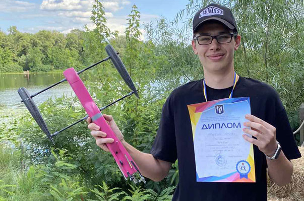 Гурток судномоделювання завоював ІІ місце у змаганнях