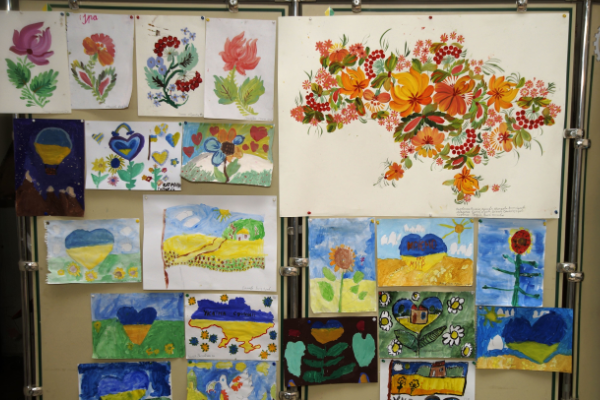 У нашому закладі відбулася низка заходів, присвячених до Дня Соборності України!!!