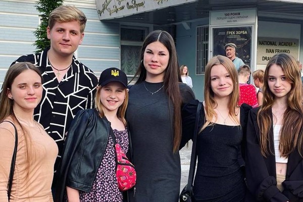 Екскурсія до Національного академічного драматичного театру імені Івана Франка