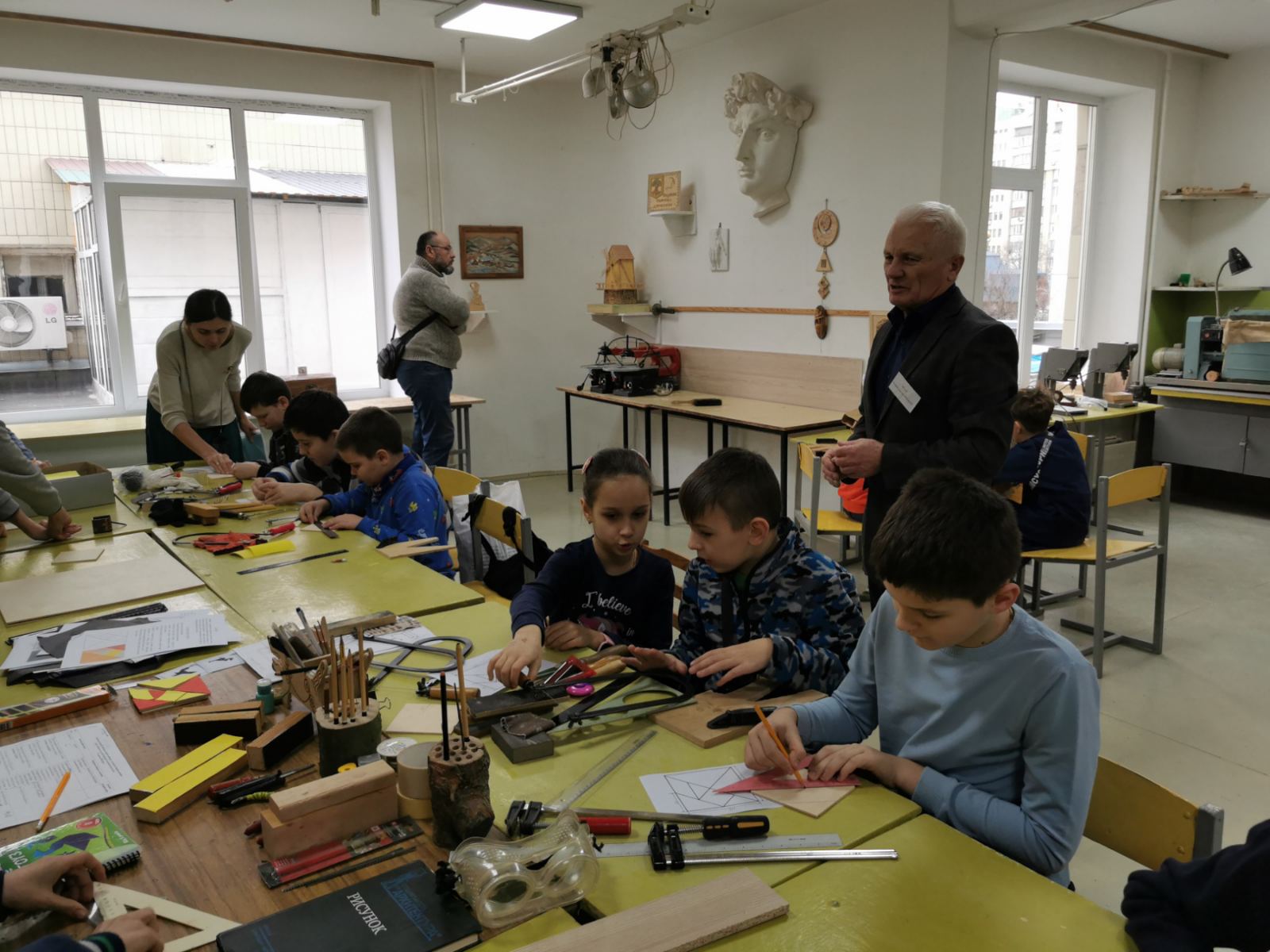 0 02 05 8d037d27f2e0cc392787c5b444e118605e8891dd54d8d722a47000561e3aceb5 2190dea6278