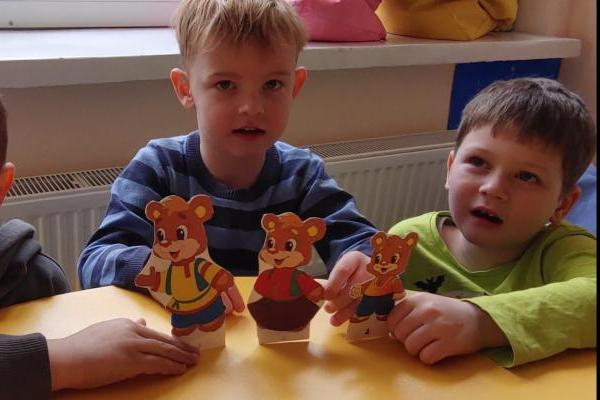 Гурток «English speaking club» - Всесвітній день театру та Міжнародний день білого ведмедя 