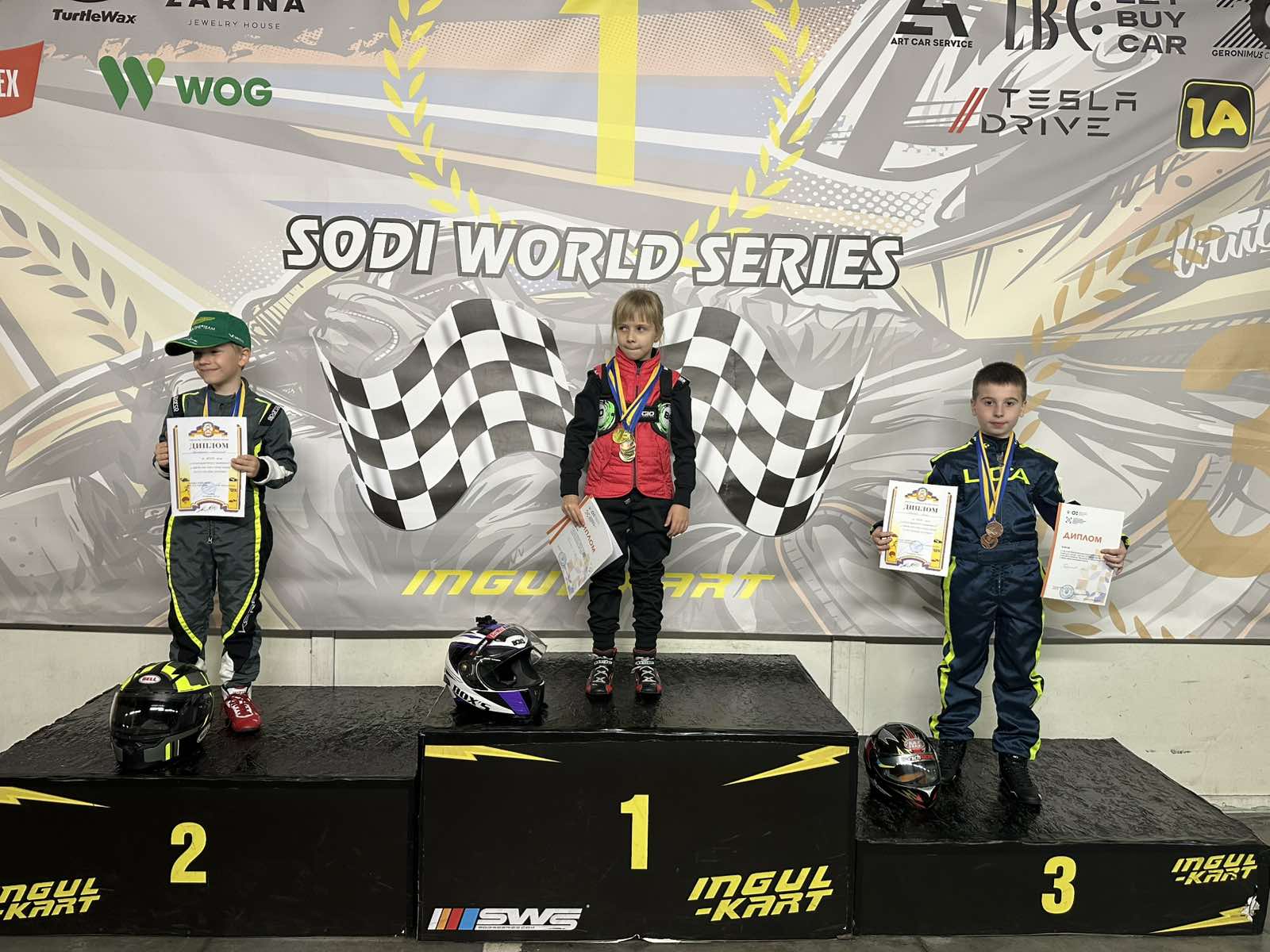 0 02 05 0a7b07e3ebd6c2c452f6b266edc643df00fe0edb0550a1a5937cdf2d3f551561 21f33c12a0c