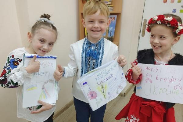 Гурток «English speaking club» - День вишиванки