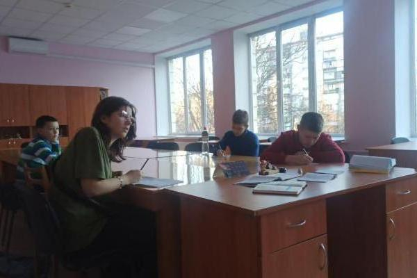 Гурток «Чорний Король-Біла Королева» - Мітельшпіль