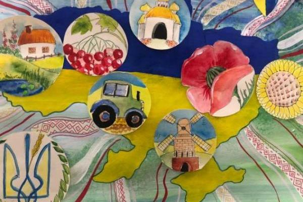 Виставка дитячих робіт, присвячена Дню Соборності України 