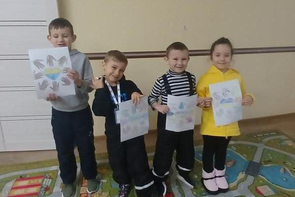 Гурток «ЕРУДИТ» - Зі святом!